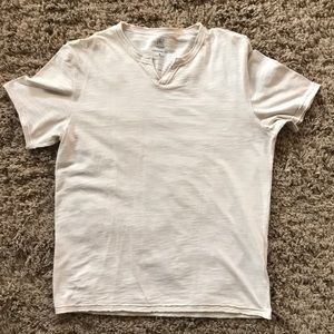 Short sleeve casual shirt